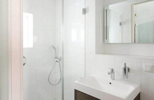 Municipality of Huizen Hotel | Ideal Urban Stay w/Onsite Dining | Scenic Goois Nature Reserve & Local Sites