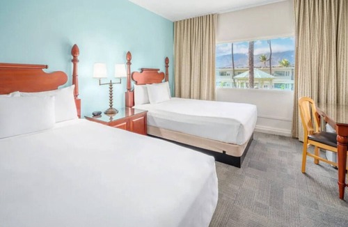 Kahului Hotel | Idyllic Beach Getaway | Four Family Ready Rooms w/Direct Beach Access