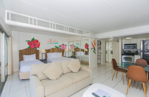 Waikiki Condo | Ilikai 1 Bedroom Lagoon View, Minutes to the Beach! No Resort Fees!