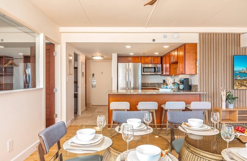 Waikiki Apartment | Ilikai Hotel Condo at Waikiki with Parking