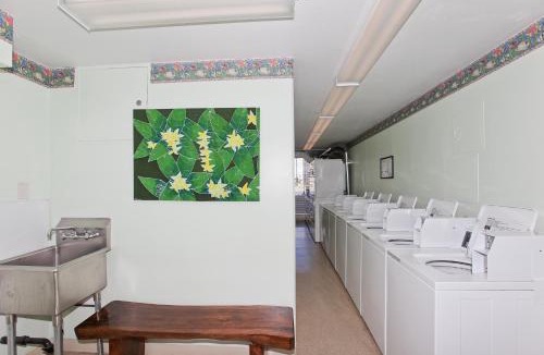 Waikiki House | Ilikai Marina 899