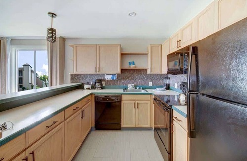 Kapaa Condo | Inviting Ocean View Condo Pono Kai Resort G104