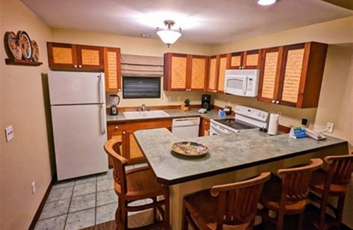 Kailua-Kona Resort | Ironman 2026 Lodging: Spacious 2BR Deluxe at Wyndham Kona Hawaiian Resort