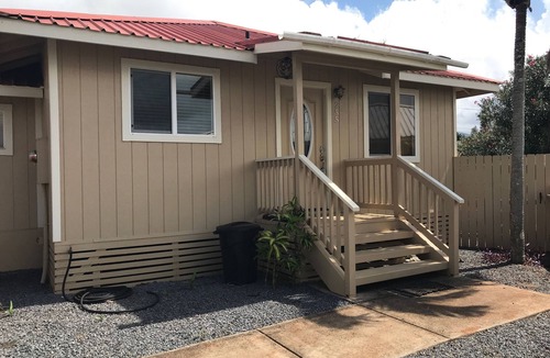 Lanai City House | “Island Comfort Awaits, Charming Lanai House for Your Getaway.”