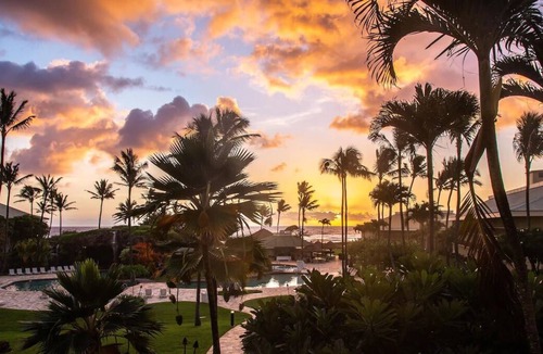 Hanamaulu House | Island Escape! 4 Great Units, Swimming Pool, Close to Nukolii Beach Park
