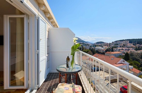 Babin Kuk Apartment | KABLAR'S SUNNY SUITES 1BR APT with balcony and sea view