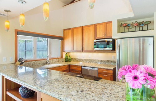 Kahala House | Kahala Mini Resort | Beachfront w/Pools, Tennis & Guest House