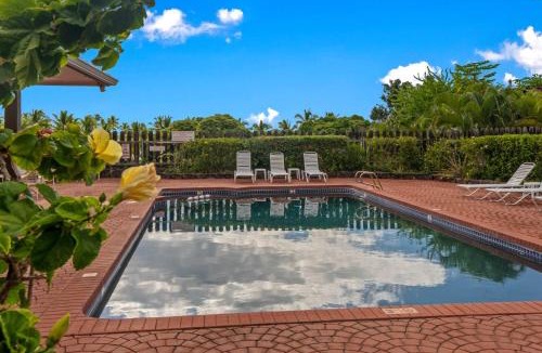 Kahaluu Bay House | Kahaluu Bay Villas Condo Across from Premier Snorkel Beach