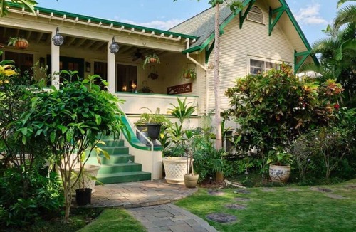Wailuku House | Kahili Suite - Historic charm meets Luxury