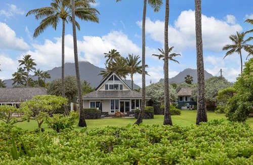 Kalama Tract House | Kailua Kai/Beach Front Licensed Rental #1990/NUC-1780