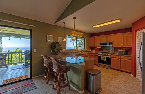 Kona Palisades House | Kailua-Kona 3-bedroom, 2-bath single-family home Ocean & Sunset View