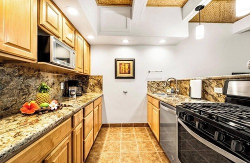 Historic Kailua Village Apartment | Kailua Village Location, Walk to Ironman Race Start, Dates Still Available