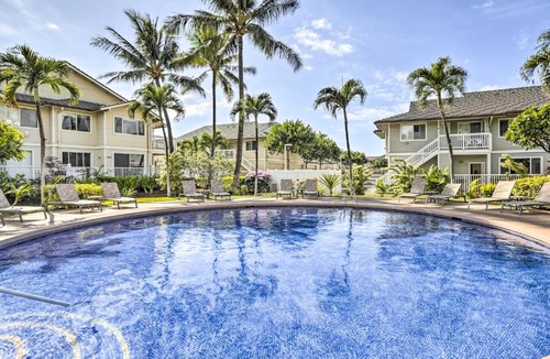 Kapolei House | Kapolei Condo w/Lanai & Pool Access - Near Beach!