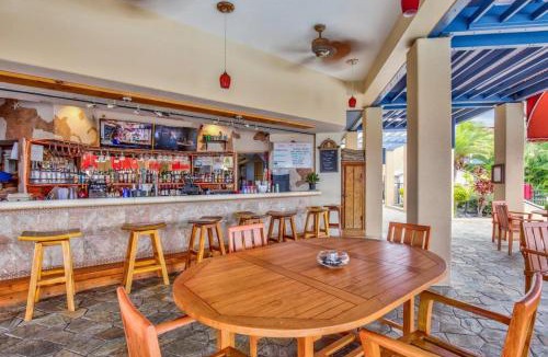Kailua-Kona House | Keauhou Gardens Penthouse 22B at Kona Coast Resort