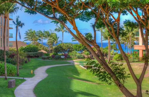 Honokowai Villa | KLVR welcomes you to Luana Garden Villa 1C upper level with partial ocean view