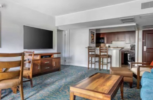 Waikiki Resort | Lagoon Tower By Hilton Grand Vacations, 1br Plus - Ocean View Suite
