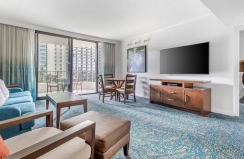Waikiki Resort | Lagoon Tower By Hilton Grand Vacations, 1br Plus - Ocean View Suite