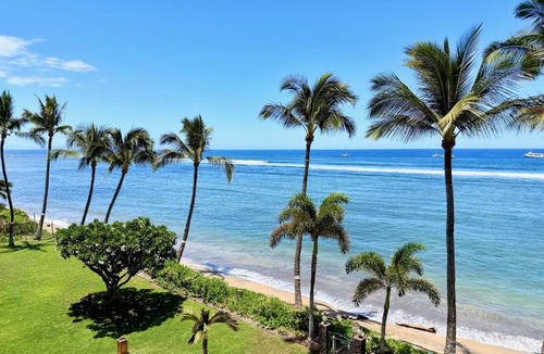 Historic Lahaina Front Street Apartment | Lahaina Shores Oceanfront Studio