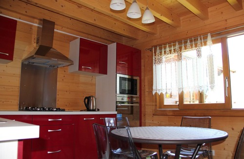 Chaparon Ski Chalet | Lake Annecy - Lathuile 74210, charming cottage lake and mountains view