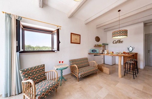 Alberobello House | Large historic Masseria with large private swimming pool