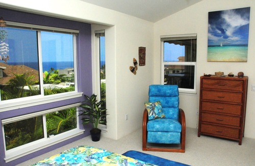Historic Kailua Village Condo | LAST MINUTE DISCOUNT SPECIALS! Luxurious Condo on Ali’i Drive with Ocean view.