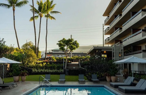 Historic Kailua Village Hotel | Live the Island Life: 2 Modern Rooms, Pool, Bikes, Daily Poolside Yoga