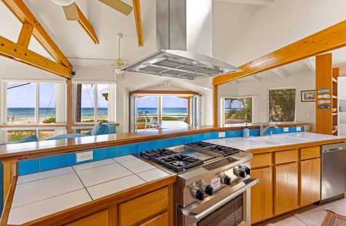 Poipu House | LOCATION! LOCATION! EXTRA SPECIAL RATE 10% OFF: 7 nite stays: 8/1/26 to 6/1/27