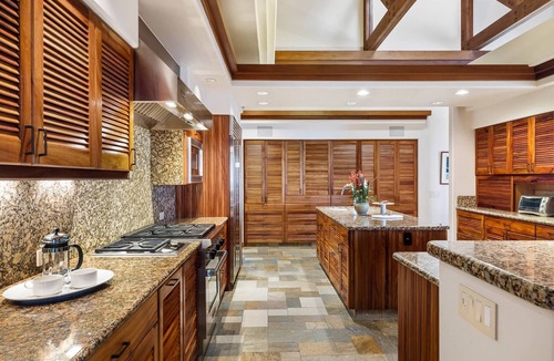 Holualoa House | Lokahi Orchards: Spacious 5BR home in Holualoa, HI