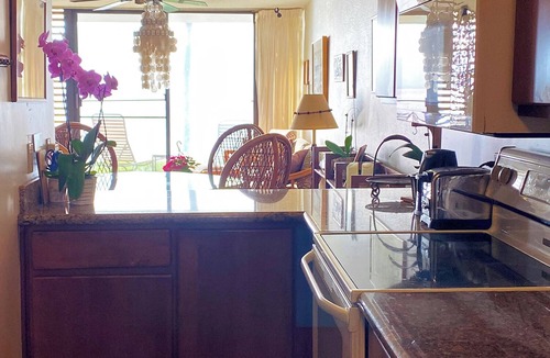 Maalaea Condo | Lovely oceanfront 3-bedroom, first floor corner unit