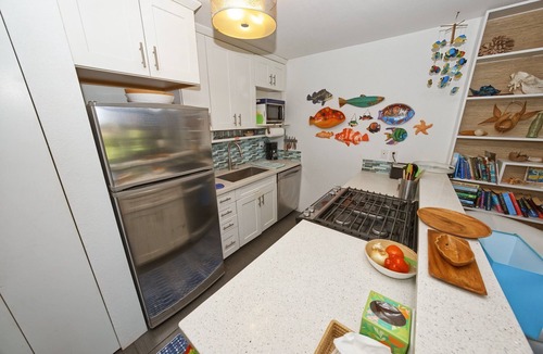 Kaunakakai Condo | Lush Molokai Island Oasis w/Pool + Private Beach!