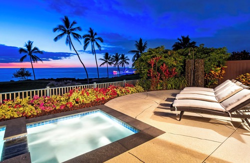 Keauhou House | 🌴Luxurious Oceanfront Home on Golf Course - Paradise Awaits - Holua Kai 7061🌴
