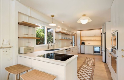 Hanalei Palms House | Luxurious One Hanalei, Walk to the Bay! TVNC #1168