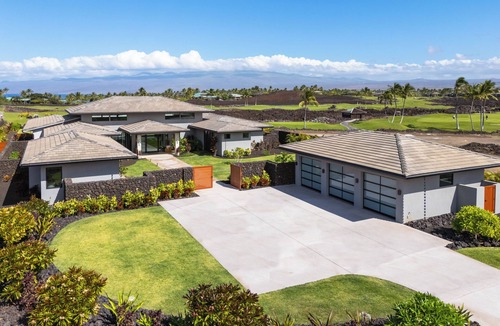 Waikoloa House | Luxury 5BR One Ocean Estate OE12 at Mauna Lani – Lanai, Great Room & Pool
