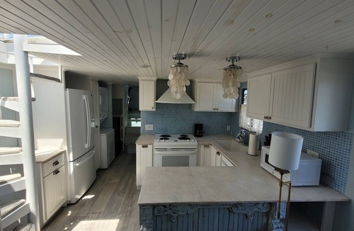 St. Augustine Boat Rental | Luxury Afloat~Waterfront Retreat w/Rooftop Lounge~Walking Distance to Town