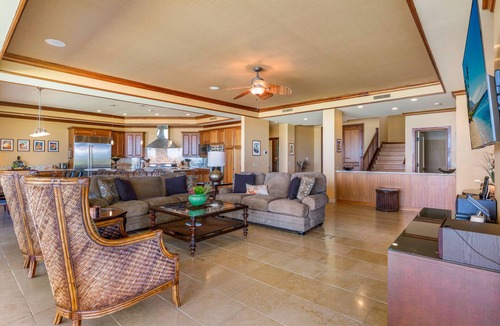 Kamuela House | Luxury Townhome with AC Walking Distance to Mauna Kea and Hapuna Beach