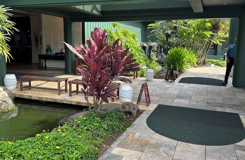 Hanamaulu Apartment | Magnificent Beachfront Outrigger Kauai Beach Resort & Spa. Welcome to Paradise!