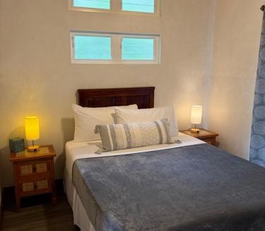 Discovery Harbour House | Mango Cabin ,Tropical Orchard Retreat South Point