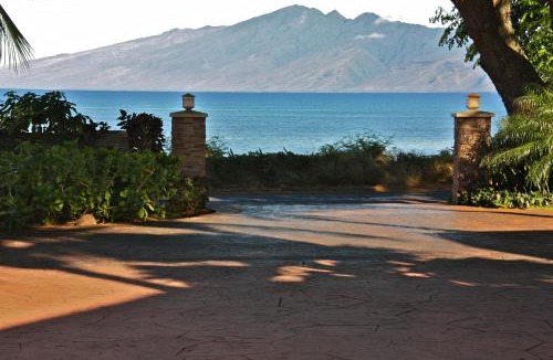 Kahana Bed & Breakfast | Maui Beach House B & B