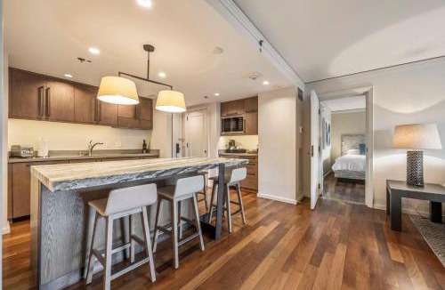 Kapalua Apartment | Maui Escape - Elegant Condo, Partial Ocean Views & Resort Perks
