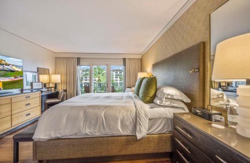 Kapalua Apartment | Maui Escape - Elegant Condo, Partial Ocean Views & Resort Perks