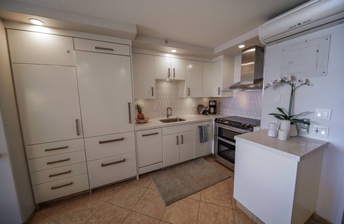 Kihei Condo | Maui/Kihei/Wailea Oceanfront 5-Star Condo: Newly Remodeled Beachfront Bliss