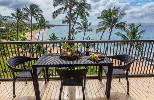 Kihei Condo | Maui/Kihei/Wailea Oceanfront 5-Star Condo: Newly Remodeled Beachfront Bliss