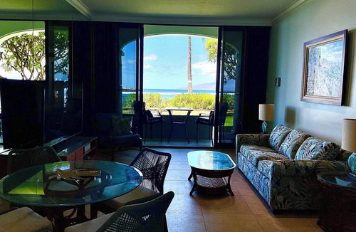 Historic Lahaina Front Street Condo | MAUI LAHAINA SHORES #105 OCEAN-BEACH FRONT SUITE 1 BED, 2 BATH GROUND FLOOR