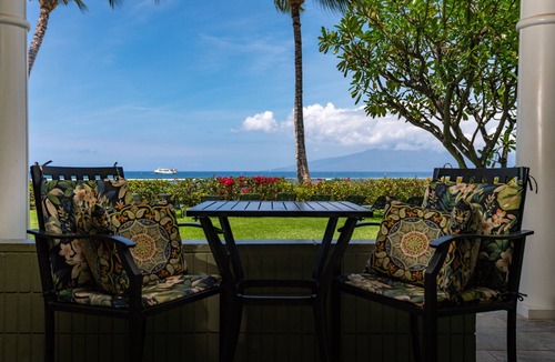 Historic Lahaina Front Street Condo | MAUI LAHAINA SHORES #105 OCEAN-BEACH FRONT SUITE 1 BED, 2 BATH GROUND FLOOR