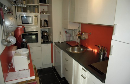 Dobree-Bon Port Apartment | Nantes on foot! Downtown! Sunny 2-room apartment with terrace.