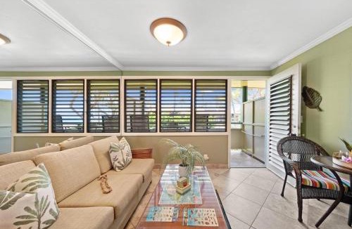 Napili House | Napili Bay 210 · NB 210 Napili Bay Studio with Direct Ocean View