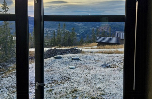 Fla Municipality House | New mountain cabin with views over Eggedal