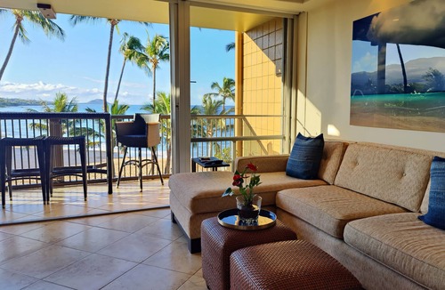 Kihei Condo | Newly Redecorated Ocean Front Condo