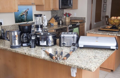 Princeville Condo | Nihilani Family Condo 11C, Impeccably Decorated, Close to Pool