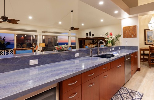 Kamuela House | NOV '26 Available! - INCREDIBLE 220 DEGREE OCEAN VIEW VILLA, SPA & FOUNTAIN POOL